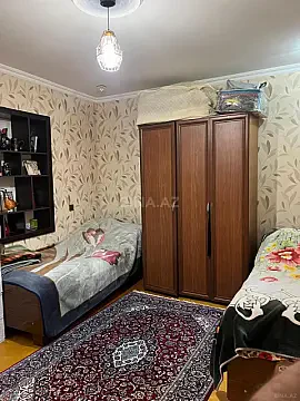 Satılır 4 otaqlı mənzil 105 m²