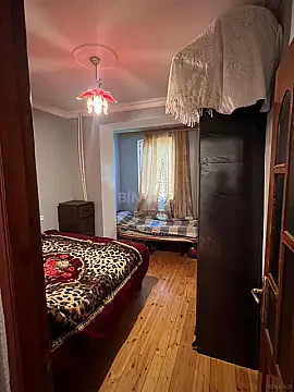 Satılır 4 otaqlı mənzil 105 m²