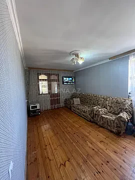Satılır 4 otaqlı mənzil 105 m²