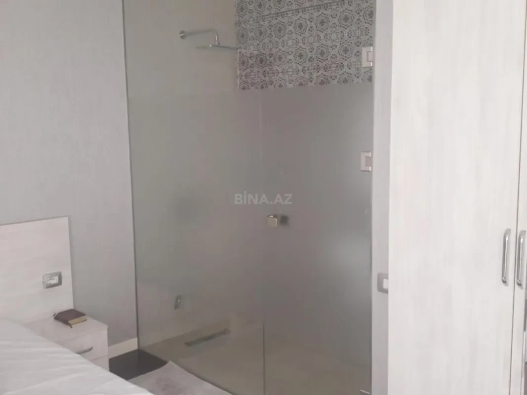 Kirayə verilir 2 otaqlı mənzil 73 m²