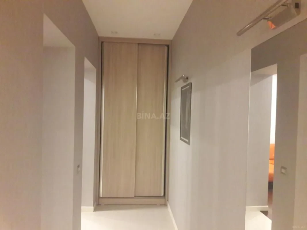 Kirayə verilir 2 otaqlı mənzil 73 m²