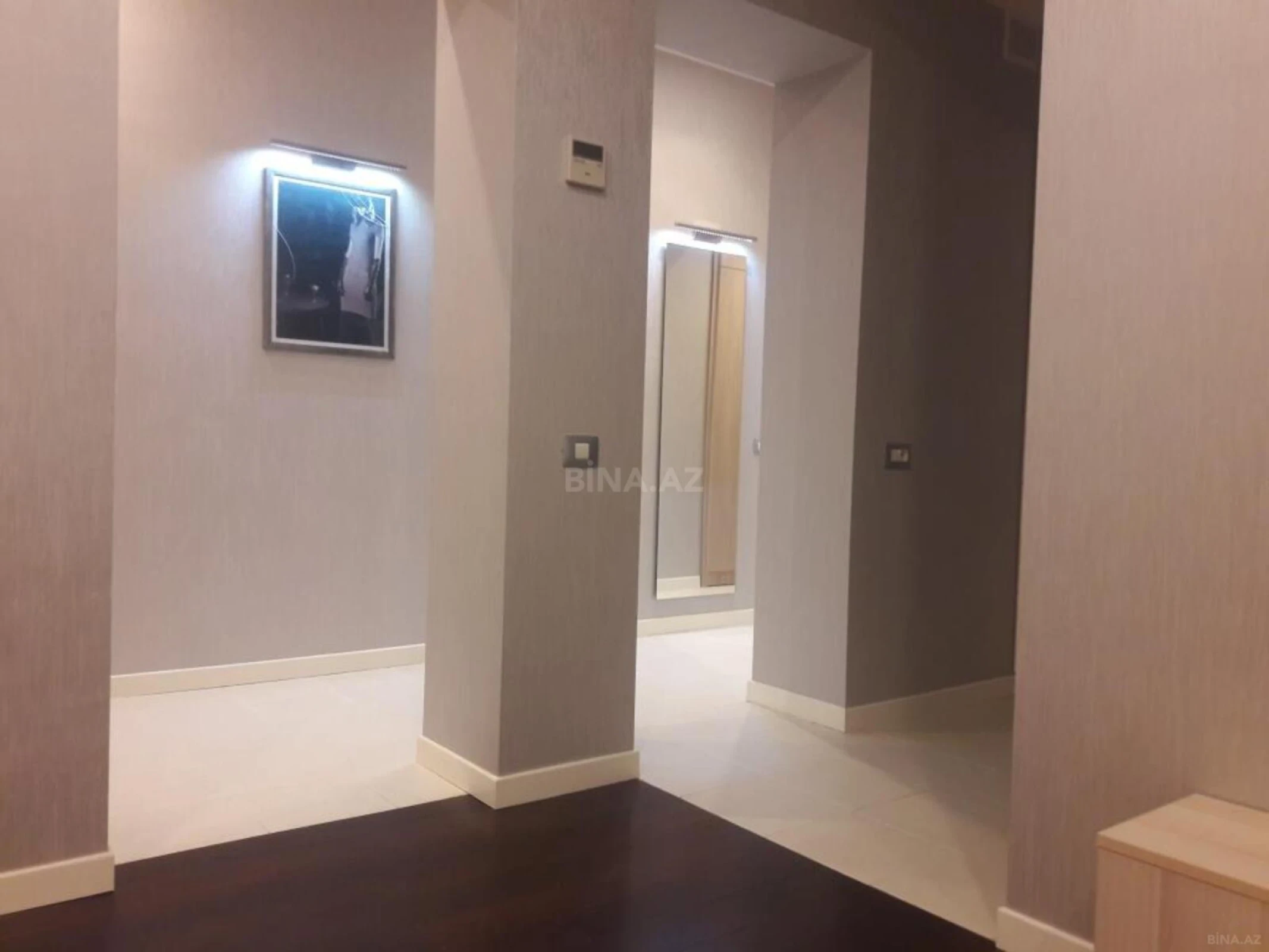Kirayə verilir 2 otaqlı mənzil 73 m²