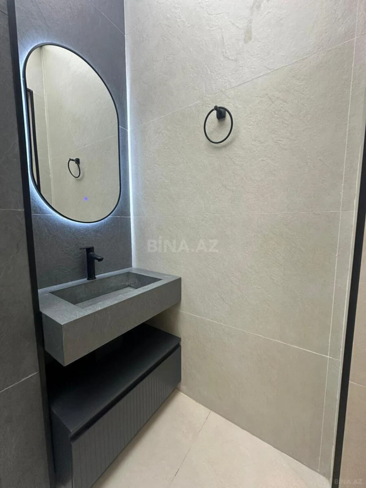 Kirayə verilir 3 otaqlı mənzil 140 m²