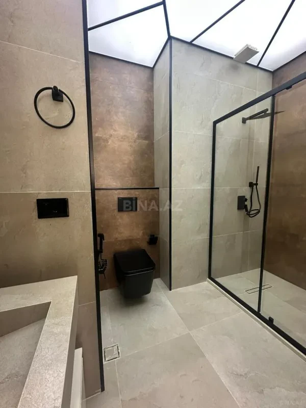Kirayə verilir 3 otaqlı mənzil 140 m²