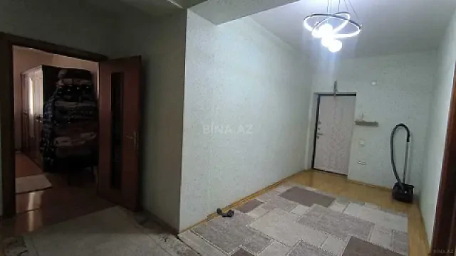 Satılır 2 otaqlı mənzil 78 m²