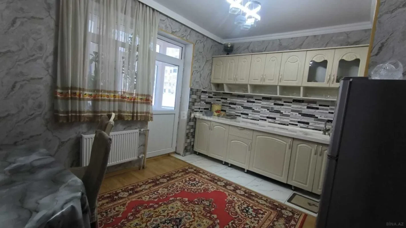 Satılır 2 otaqlı mənzil 78 m²