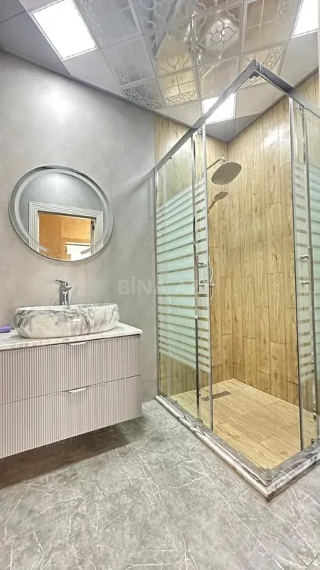 Satılır 2 otaqlı mənzil 75 m²