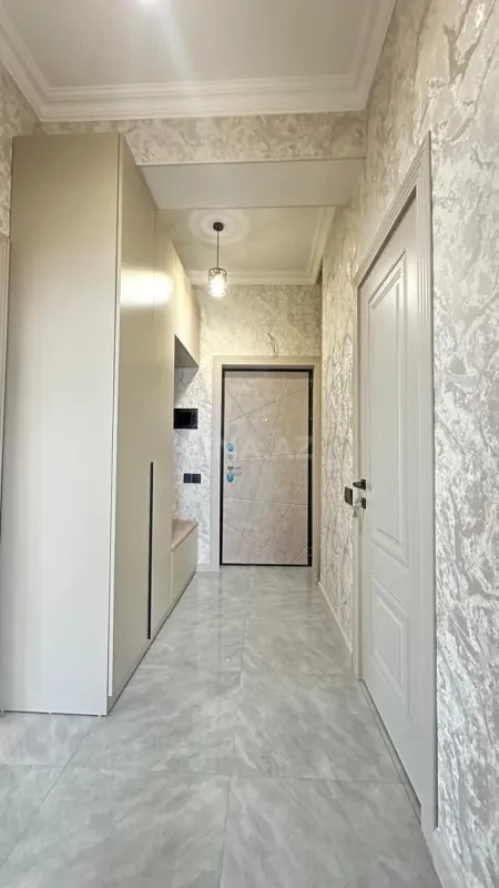 Satılır 2 otaqlı mənzil 75 m²