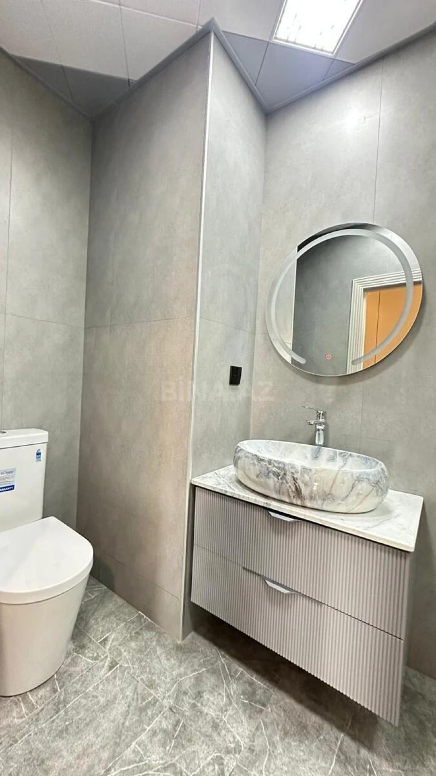 Satılır 2 otaqlı mənzil 75 m²