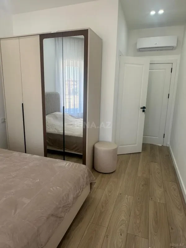 Kirayə verilir 5 otaqlı həyət evi 400 m²