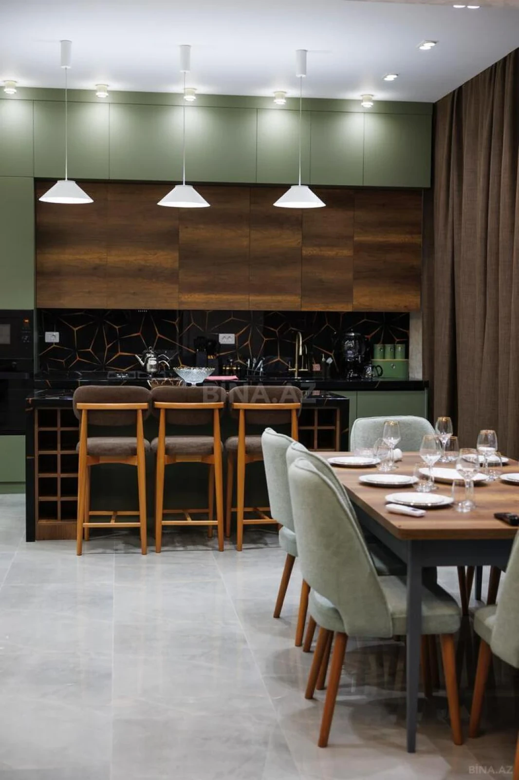 Kirayə verilir 5 otaqlı həyət evi 400 m²