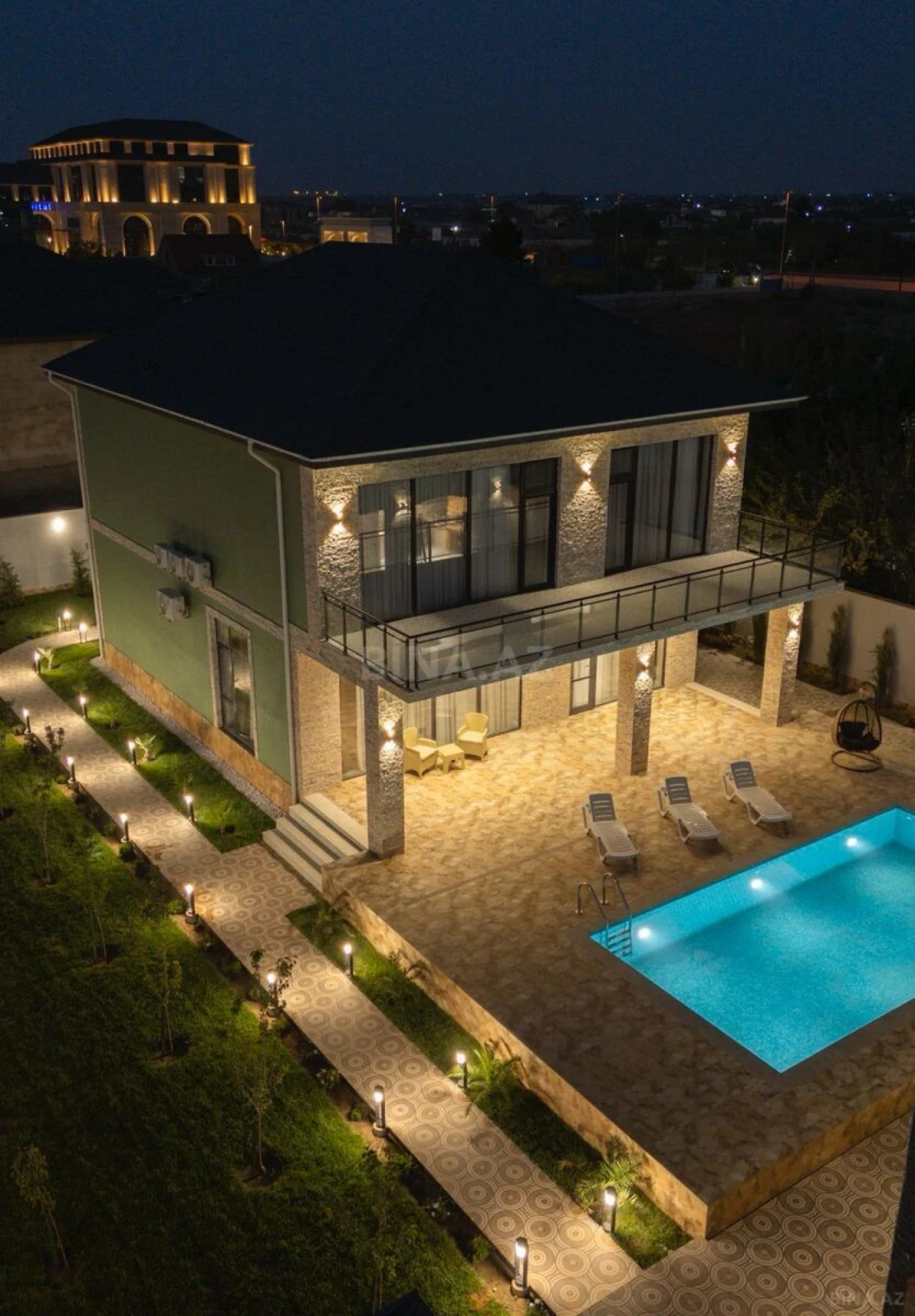 Kirayə verilir 5 otaqlı həyət evi 400 m²