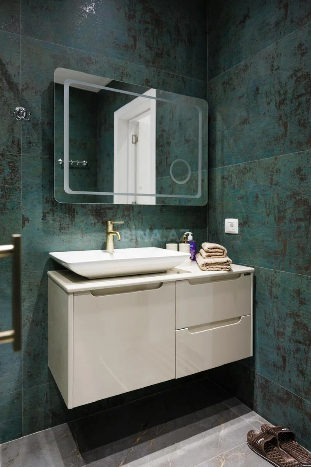 Kirayə verilir 5 otaqlı həyət evi 400 m²