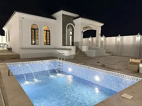 Kirayə verilir 5 otaqlı həyət evi 160 m²