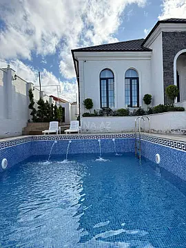 Kirayə verilir 5 otaqlı həyət evi 160 m²