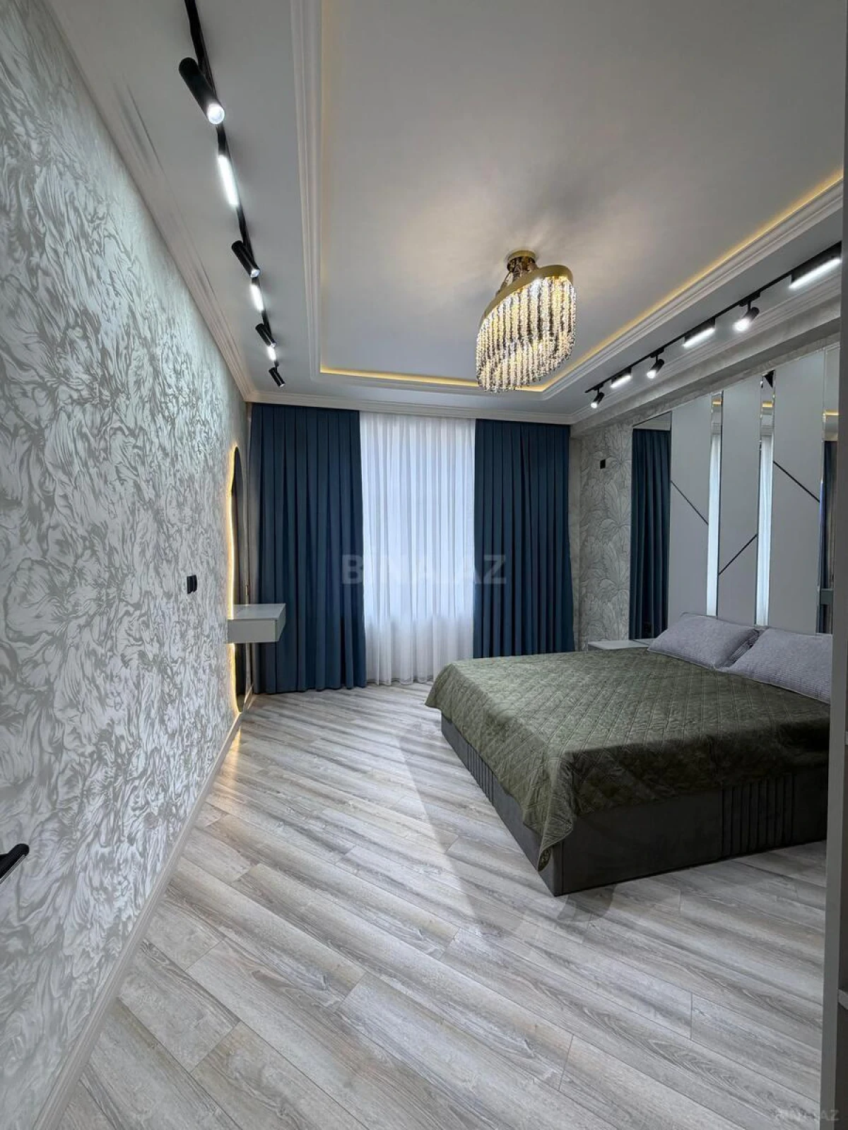 Satılır 3 otaqlı mənzil 92 m²