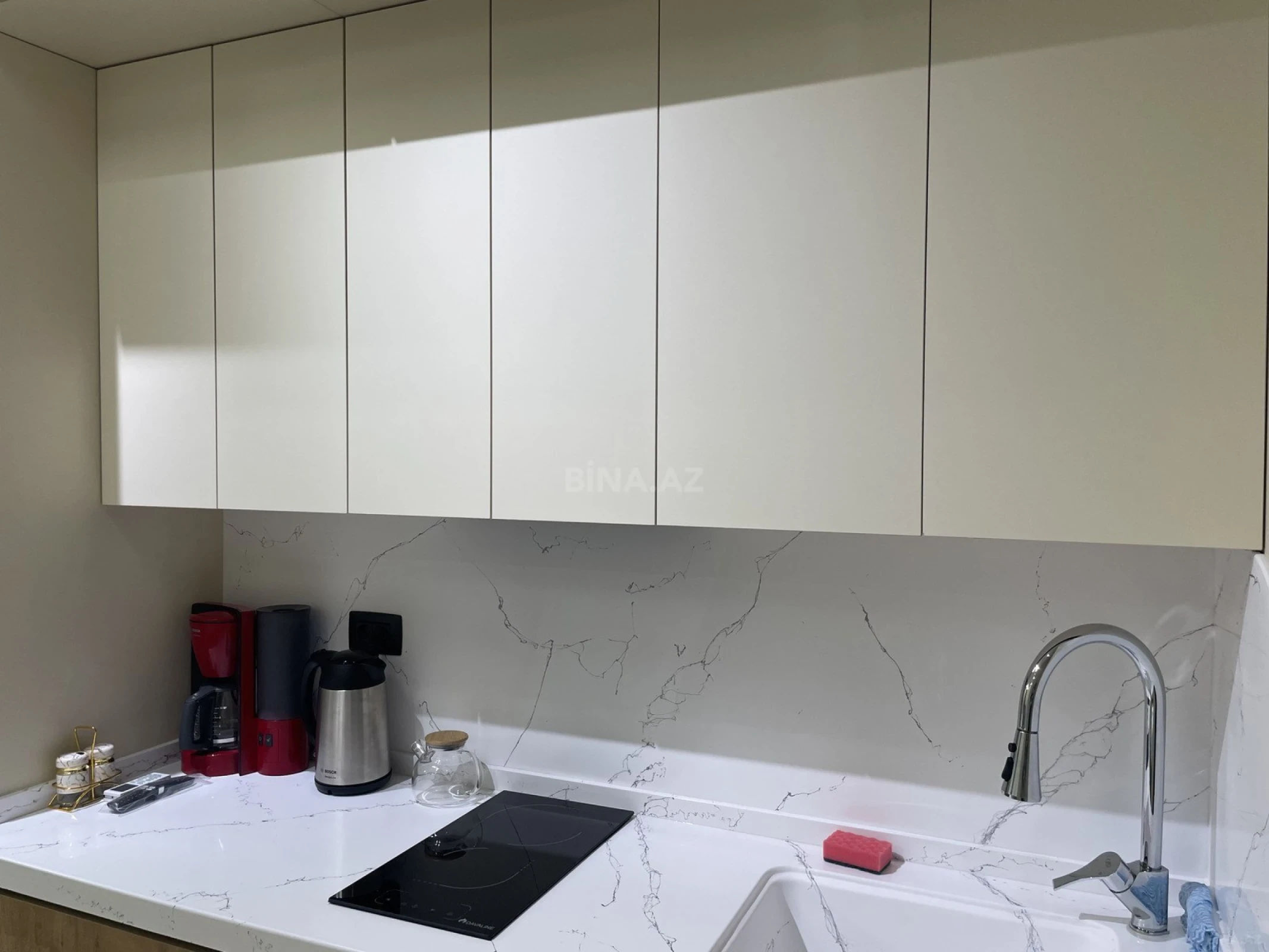 Kirayə verilir 1 otaqlı mənzil 57 m²