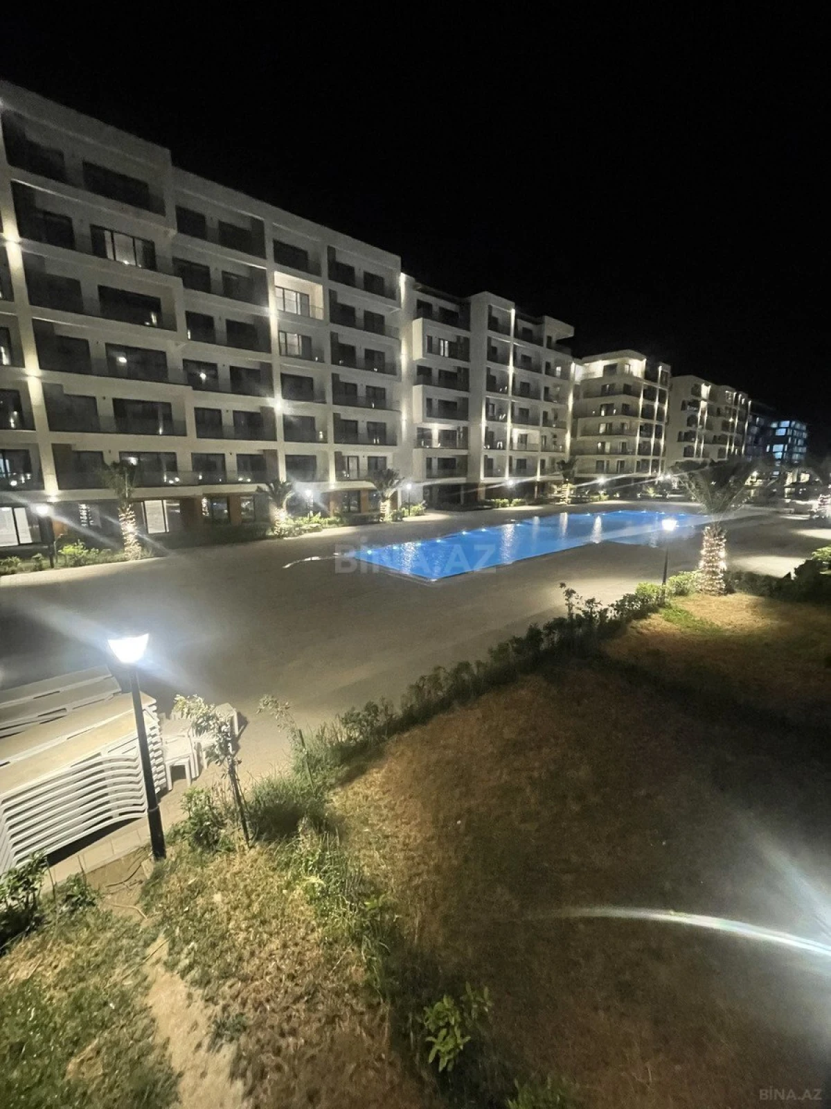 Kirayə verilir 1 otaqlı mənzil 57 m²
