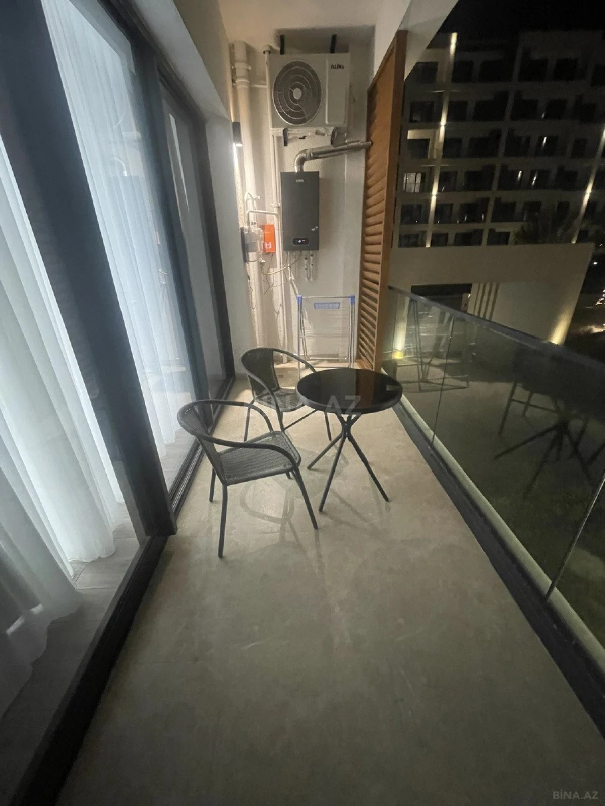 Kirayə verilir 1 otaqlı mənzil 57 m²