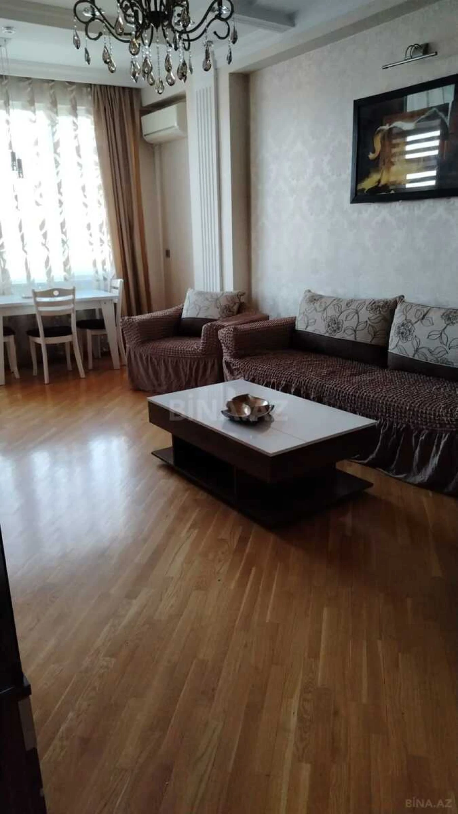 Kirayə verilir 2 otaqlı mənzil 110 m²