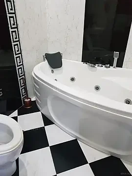 Kirayə verilir 2 otaqlı mənzil 110 m²