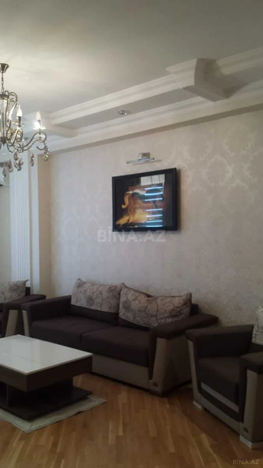Kirayə verilir 2 otaqlı mənzil 110 m²