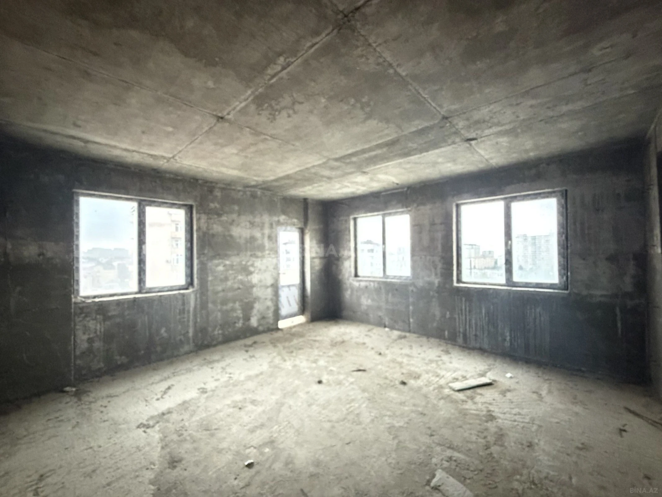 Satılır 2 otaqlı mənzil 120 m²