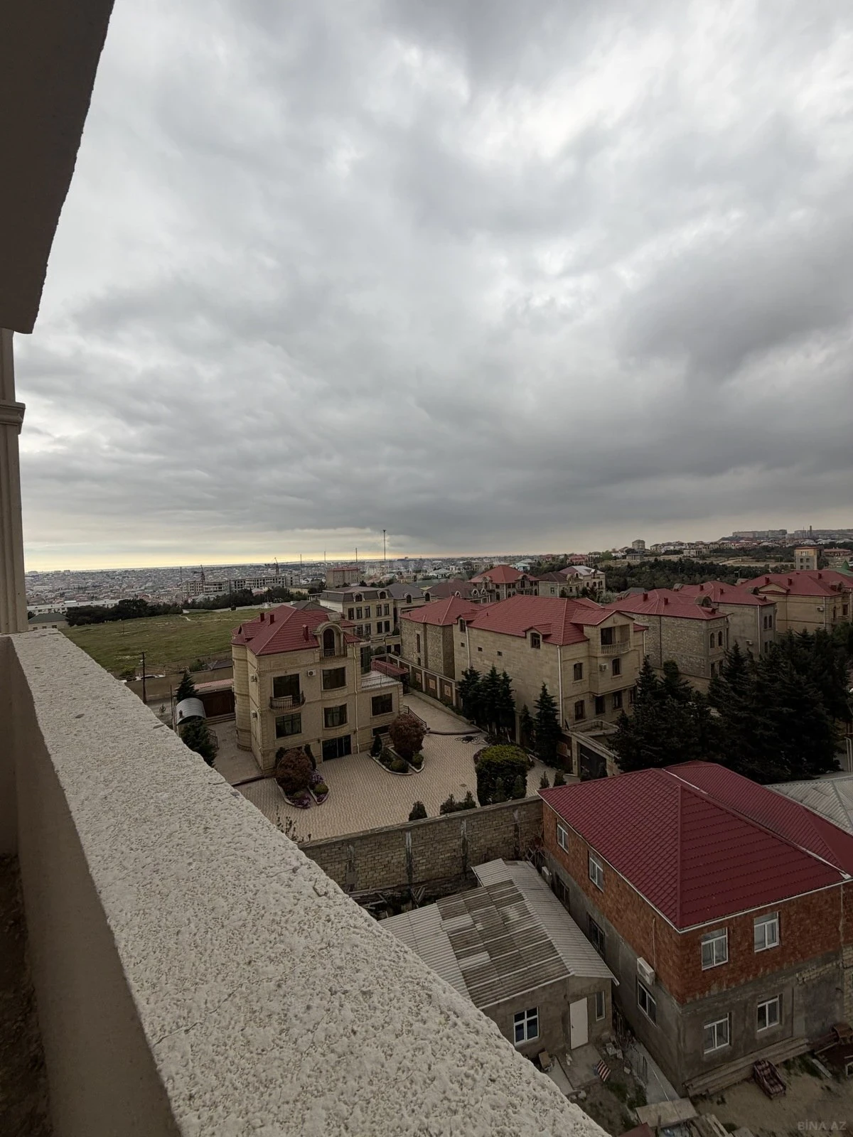 Satılır 2 otaqlı mənzil 120 m²