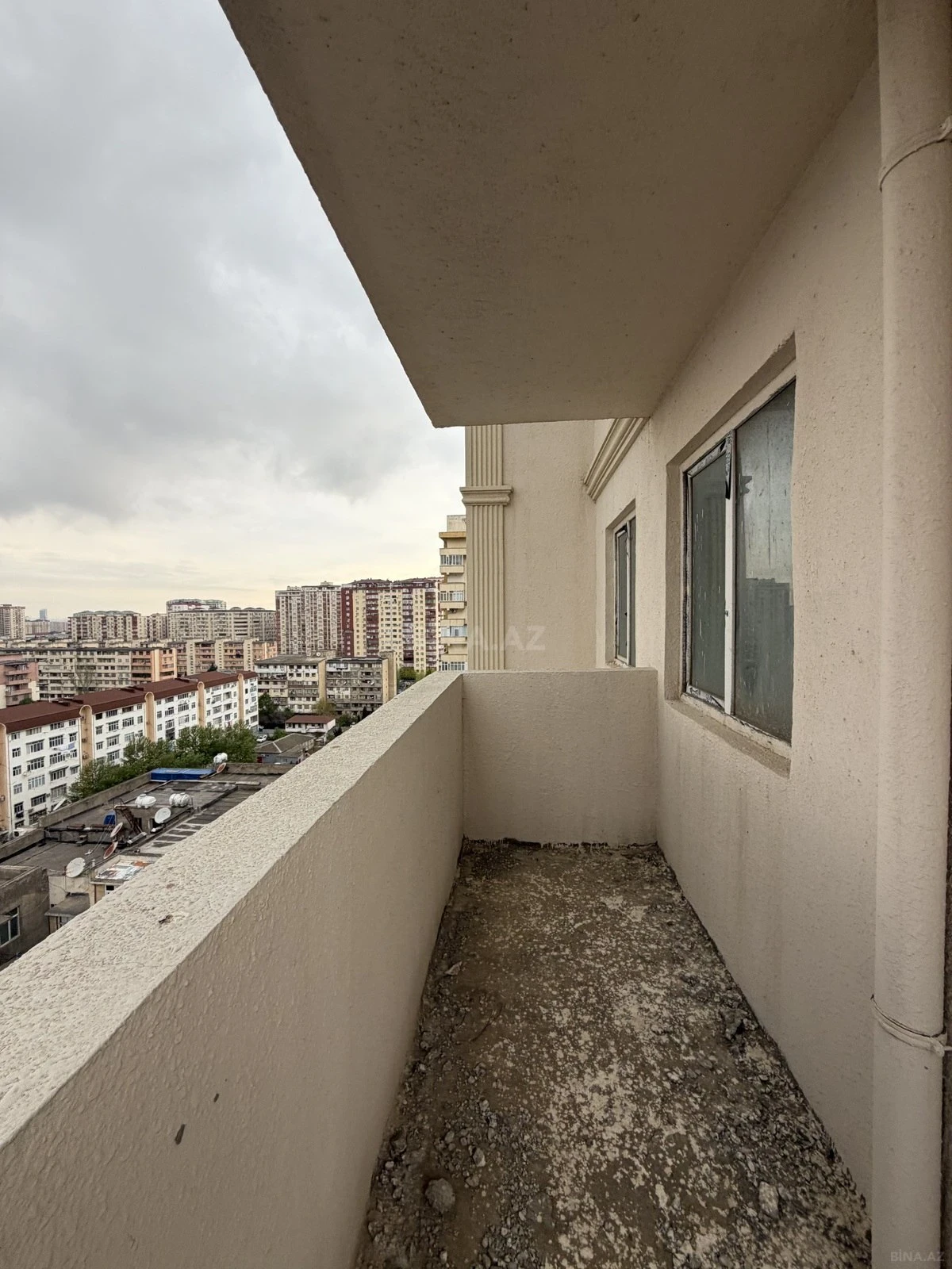 Satılır 2 otaqlı mənzil 120 m²