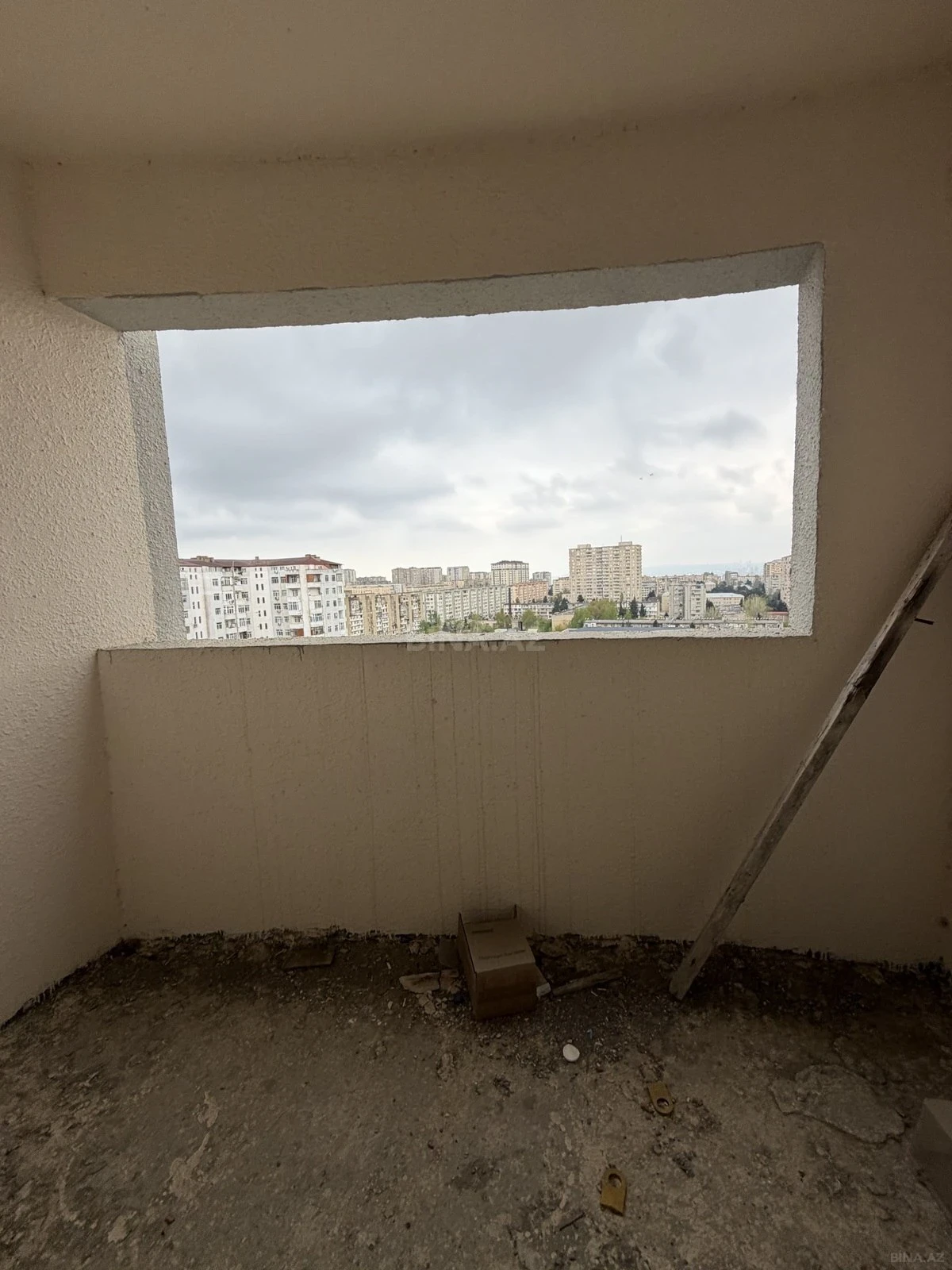 Satılır 2 otaqlı mənzil 120 m²