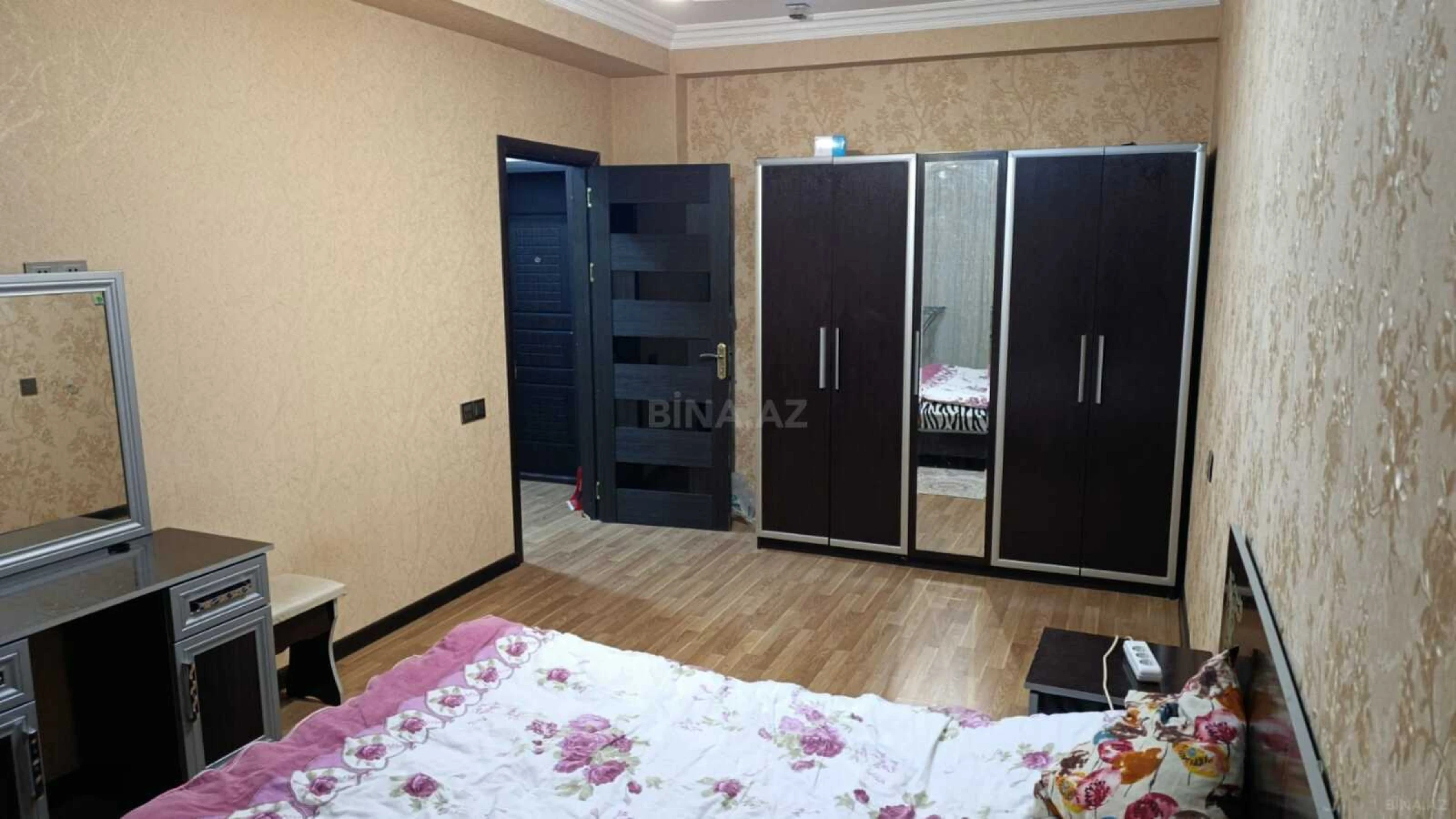 Kirayə verilir 2 otaqlı mənzil 50 m²