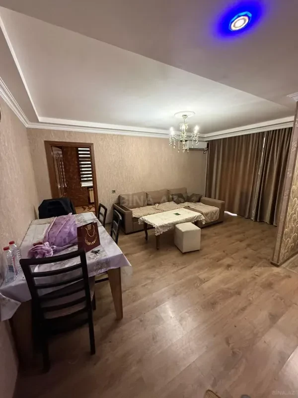 Kirayə verilir 2 otaqlı mənzil 55 m²