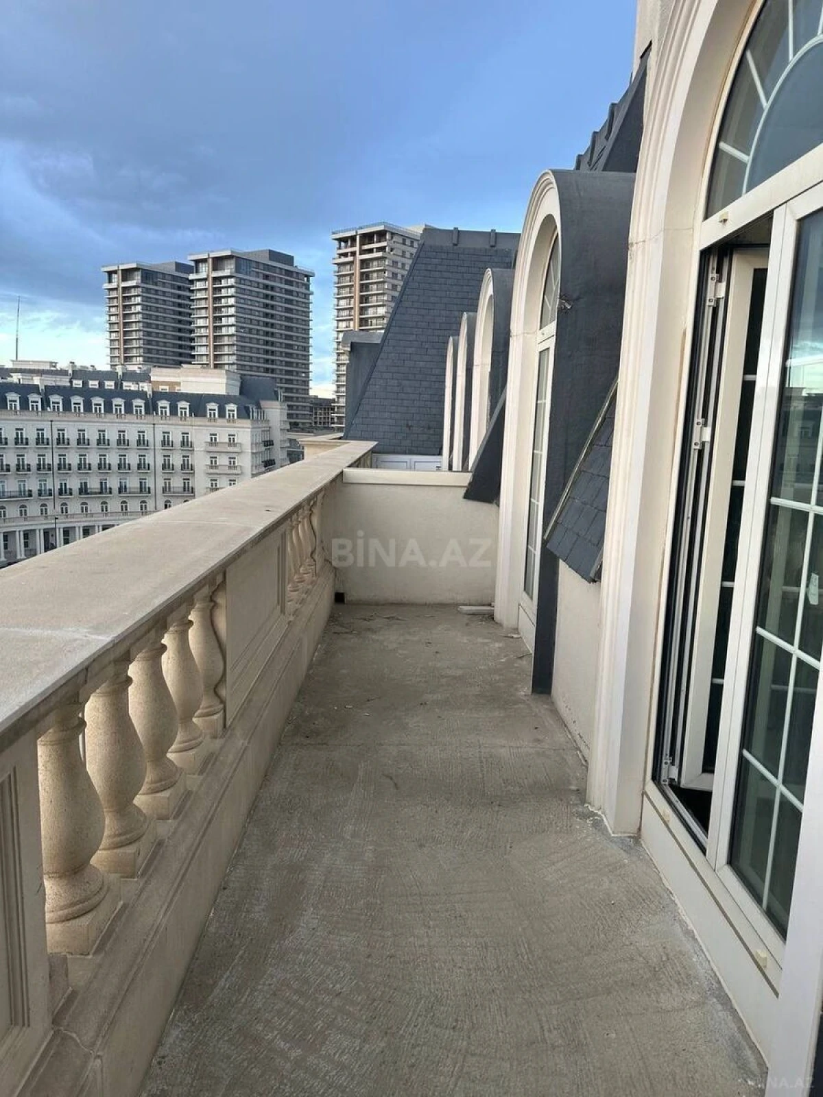 Satılır 1 otaqlı mənzil 54 m²