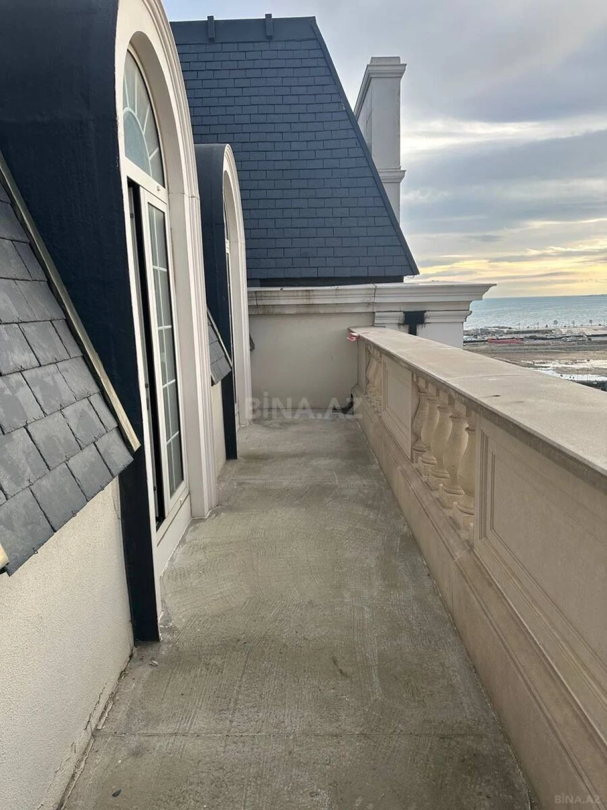 Satılır 1 otaqlı mənzil 54 m²