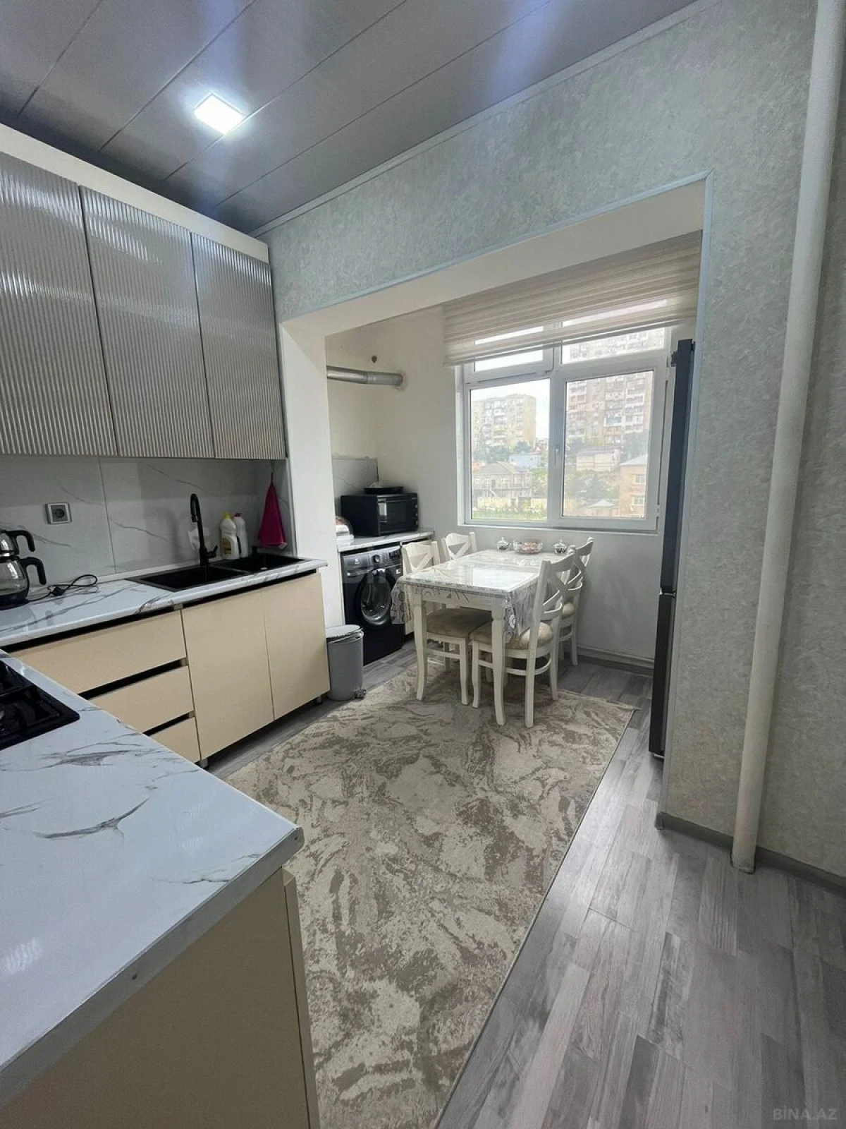 Satılır 2 otaqlı mənzil 65 m²