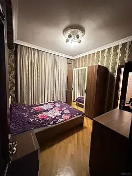 Kirayə verilir 2 otaqlı mənzil 80 m²