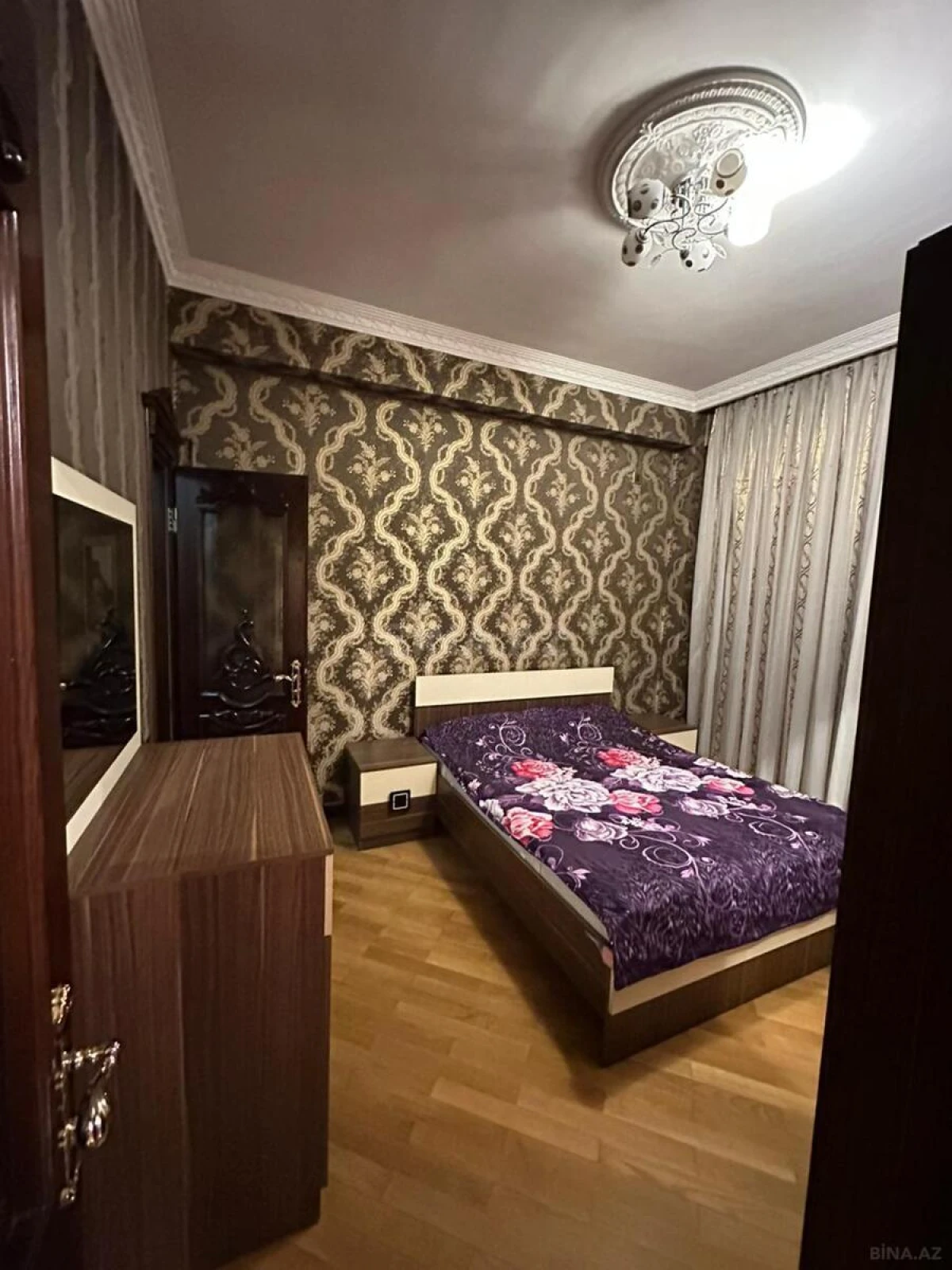 Kirayə verilir 2 otaqlı mənzil 80 m²