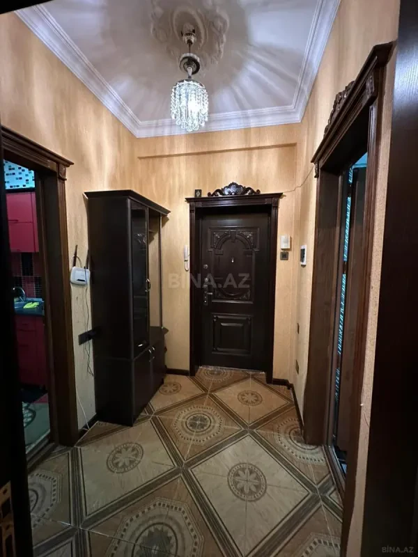 Kirayə verilir 2 otaqlı mənzil 80 m²