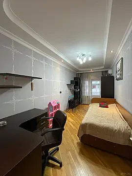 Kirayə verilir 3 otaqlı mənzil 126 m²