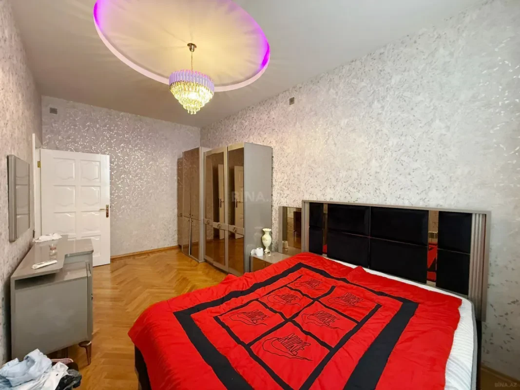 Kirayə verilir 4 otaqlı mənzil 100 m²
