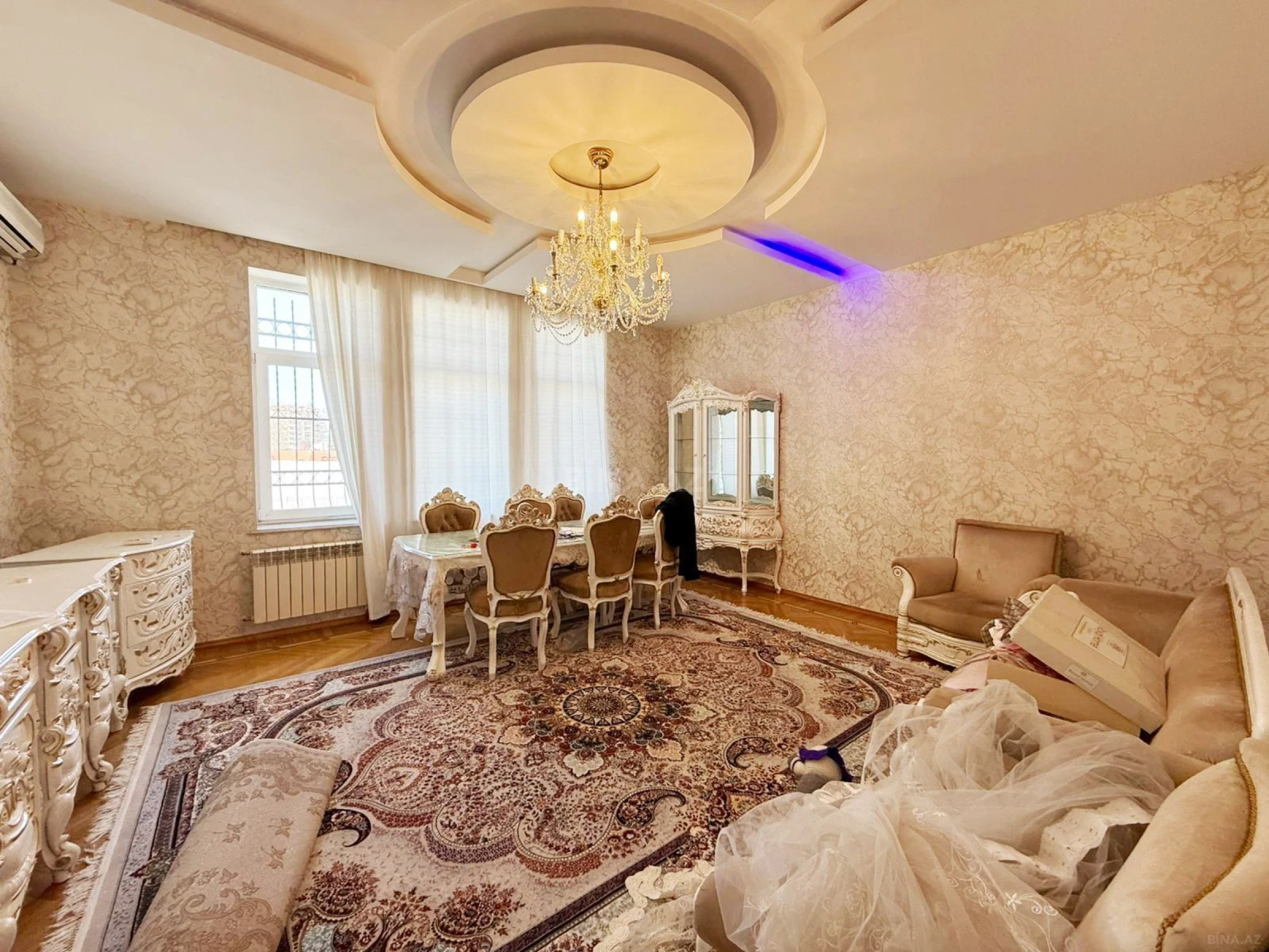 Kirayə verilir 4 otaqlı mənzil 100 m²