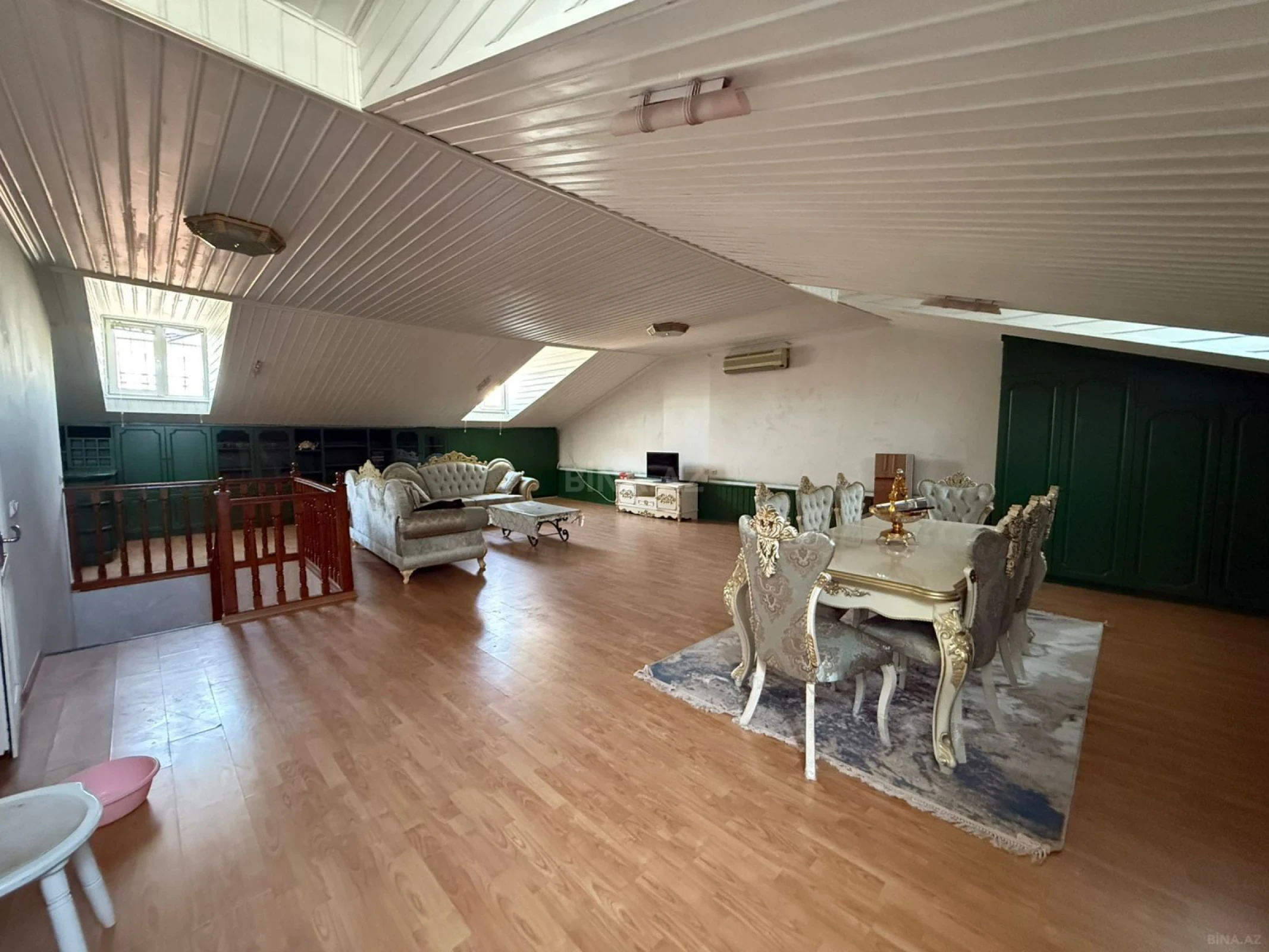 Kirayə verilir 4 otaqlı mənzil 100 m²