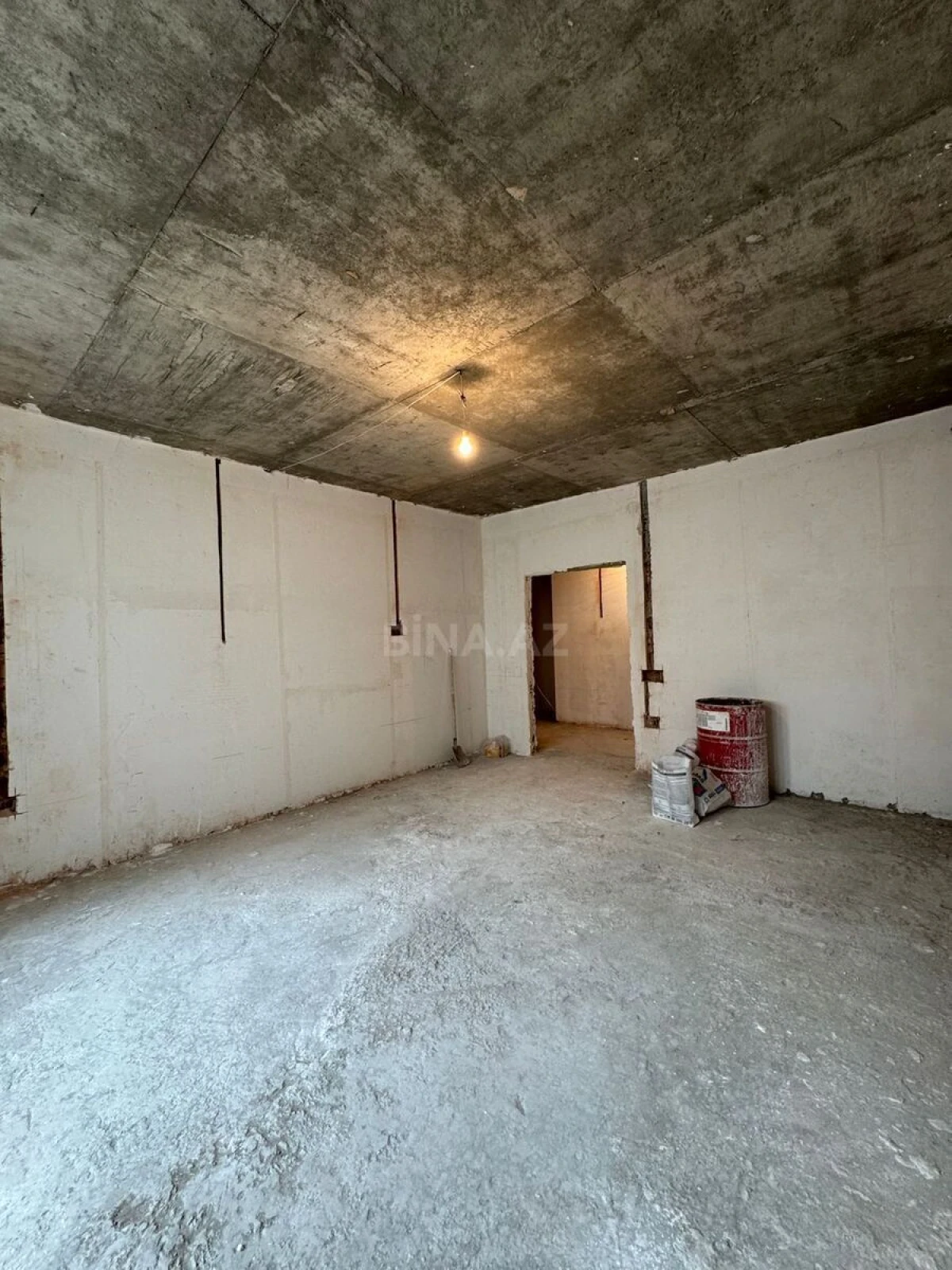 Satılır 3 otaqlı mənzil 125 m²