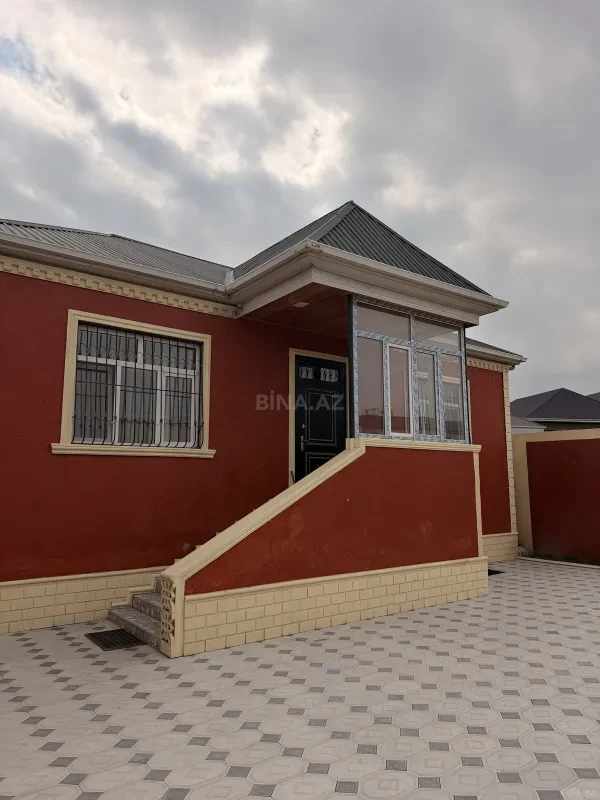 Satılır 4 otaqlı həyət evi 101 m²