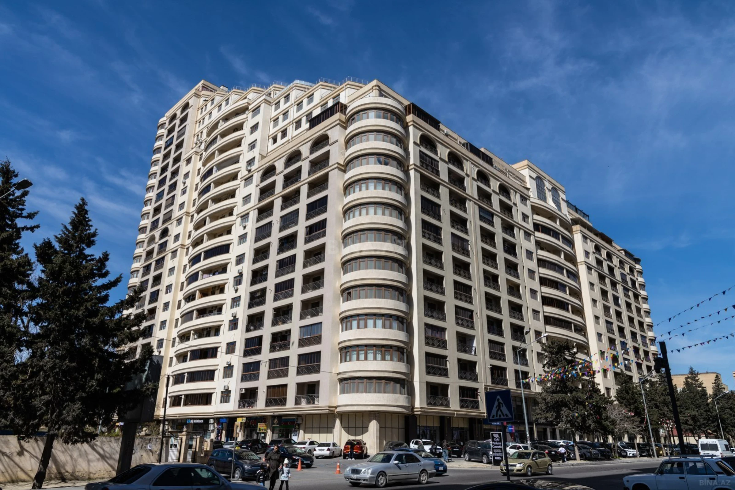 Satılır 2 otaqlı mənzil 90 m²
