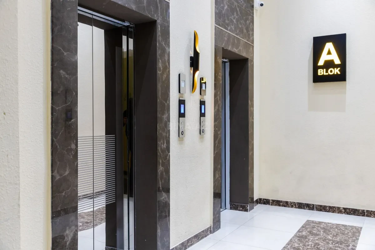 Satılır 2 otaqlı mənzil 90 m²