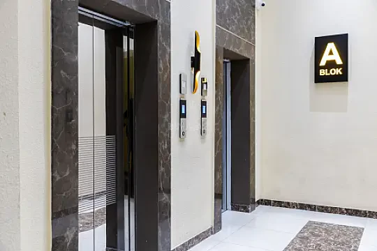 Satılır 2 otaqlı mənzil 90 m²