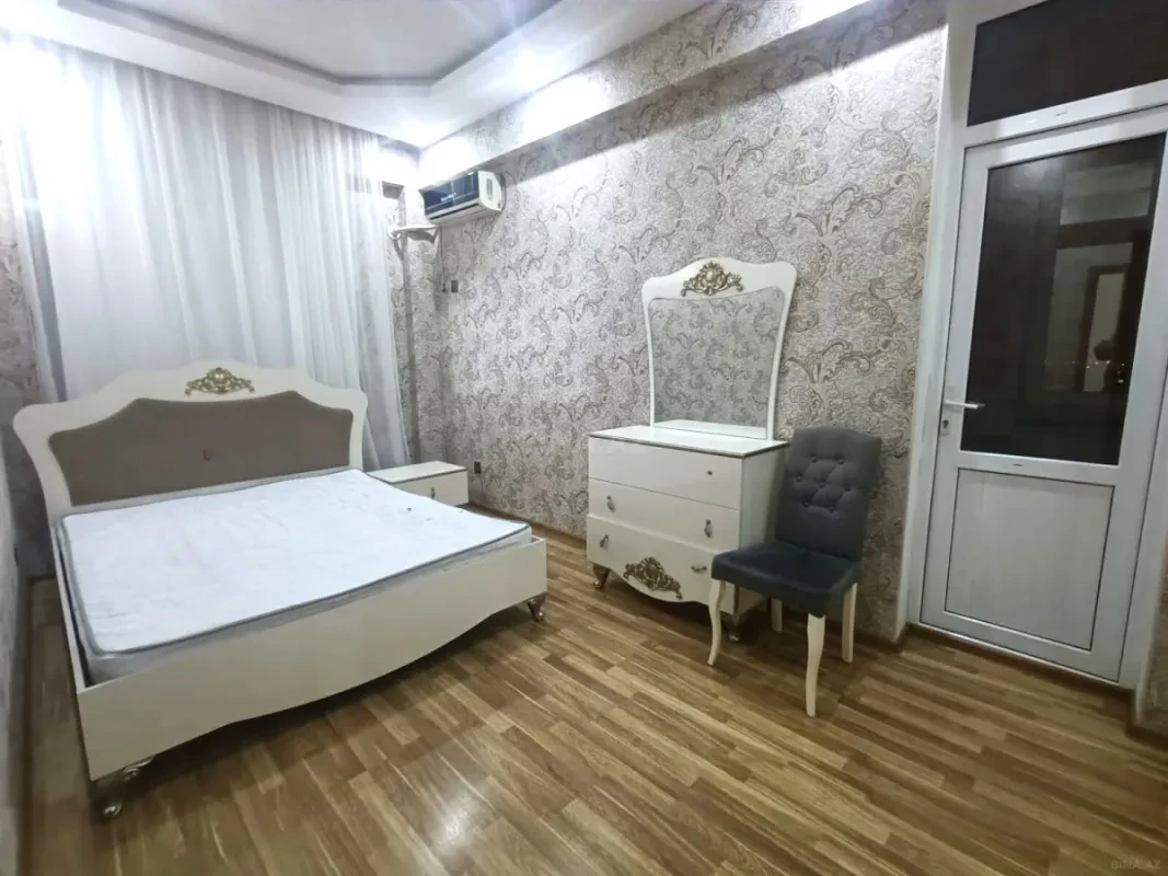 Kirayə verilir 3 otaqlı mənzil 90 m²