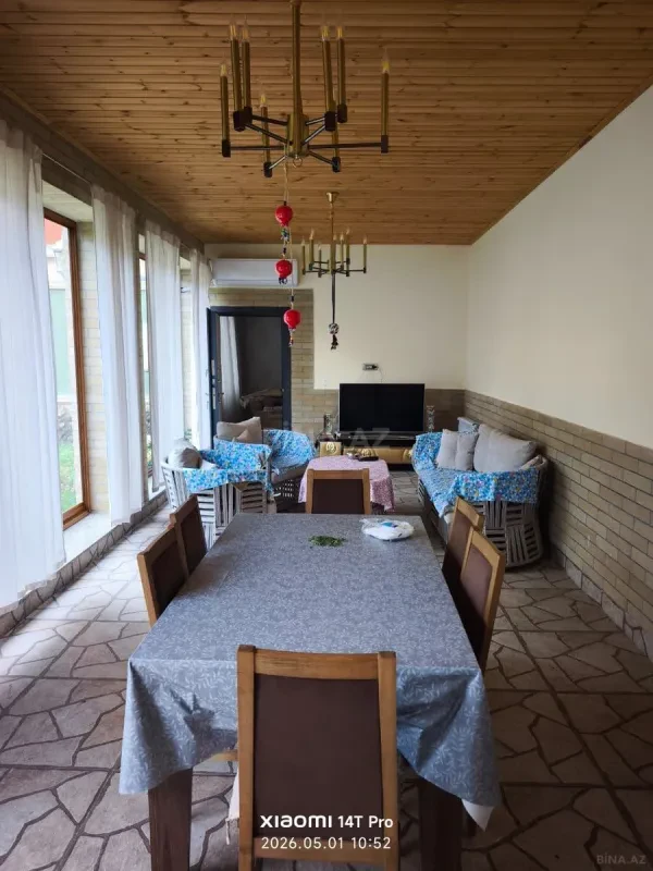 Satılır 5 otaqlı həyət evi 450 m²