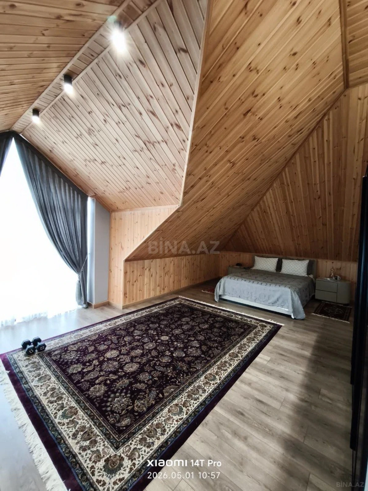 Satılır 5 otaqlı həyət evi 450 m²